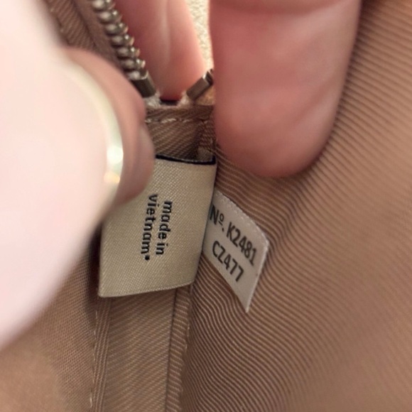 Coach Cherry Print Heart Coin Purse CZ477 Red Cherry Mini Zip Pouch - Picture 11 of 11